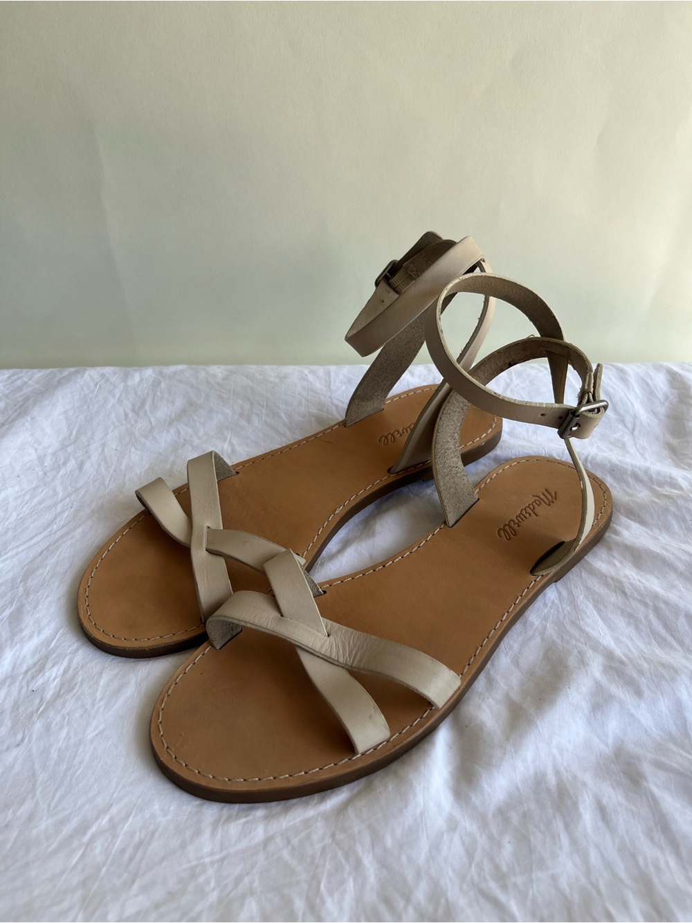 Madewell Sandals Sz 9.5 Women’s Ivory Ankle Strap Sz 9.5 Barely Worn EUC Shoes